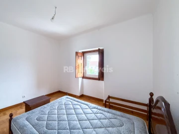 Prédio para Venda em Torres Novas (Santa Maria, Salvador e Santiago)