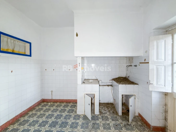 Prédio para Venda em Torres Novas (Santa Maria, Salvador e Santiago) Foto 60