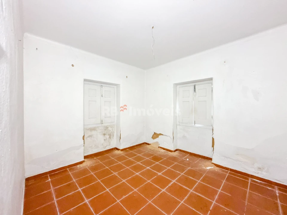 Prédio para Venda em Torres Novas (Santa Maria, Salvador e Santiago) Foto 16