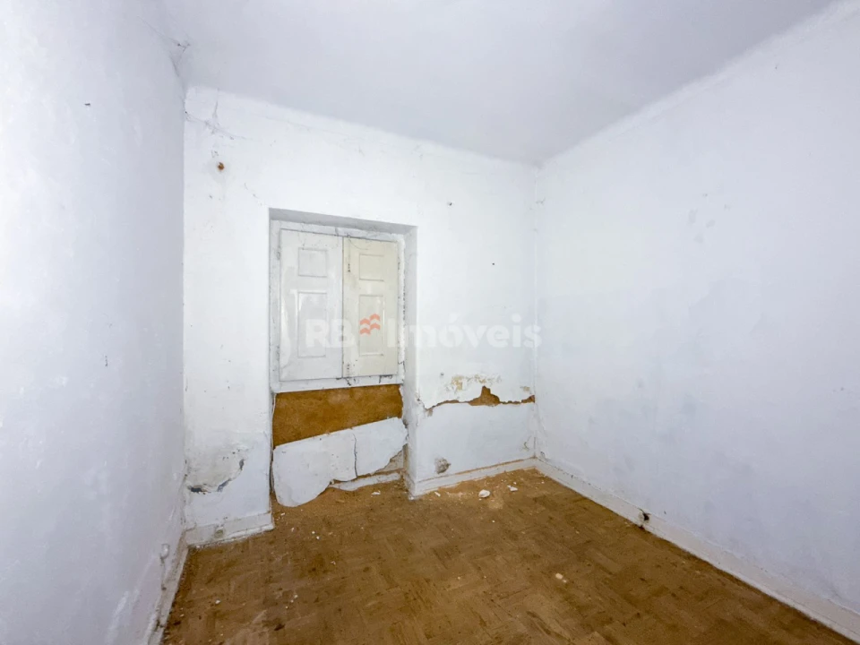 Prédio para Venda em Torres Novas (Santa Maria, Salvador e Santiago) Foto 29