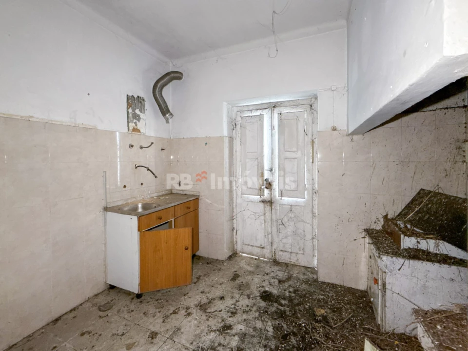 Prédio para Venda em Torres Novas (Santa Maria, Salvador e Santiago) Foto 32