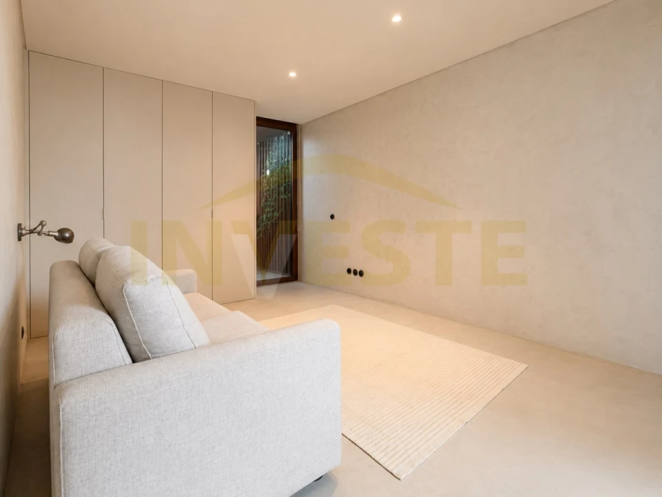 Moradia T5 para Arrendamento em Belém Foto 32