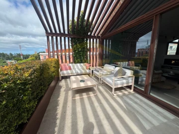 Moradia T5 para Arrendamento em Belém