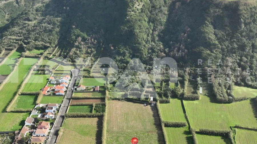 Terreno para Venda em Mosteiros