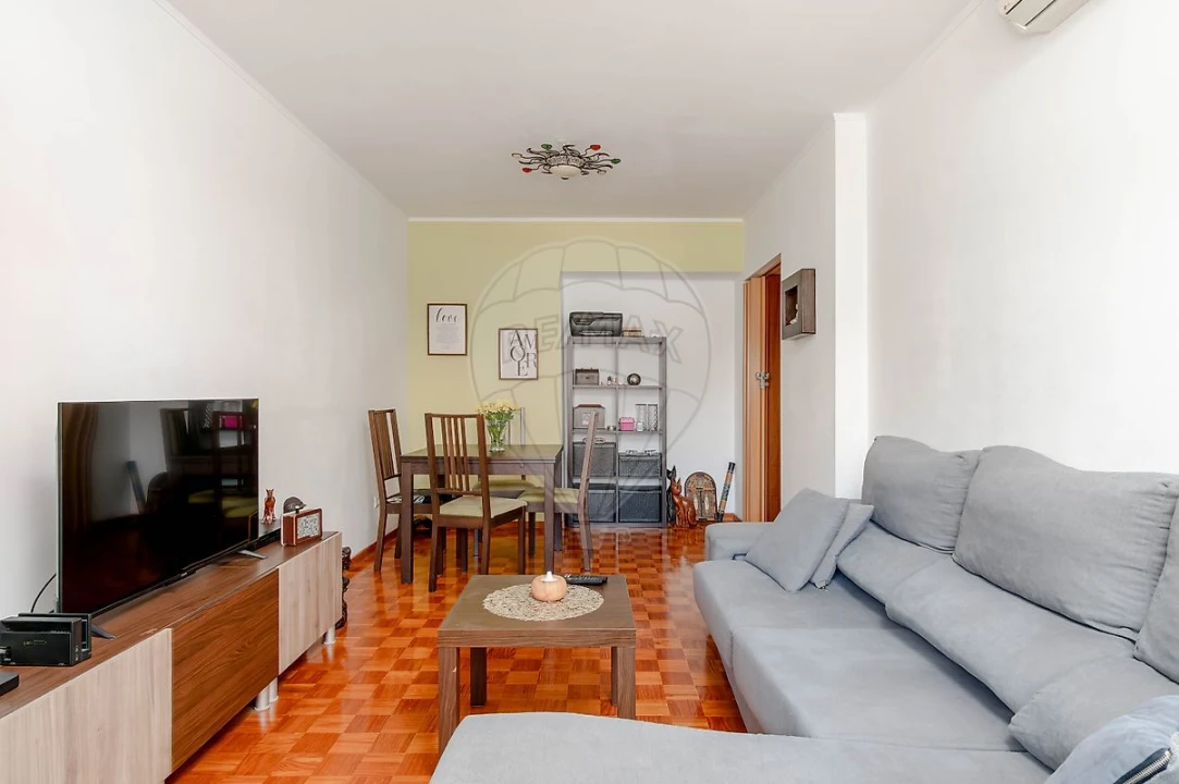 Apartamento T2 para Venda em Caparica e Trafaria Foto 1