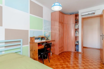 Apartamento T2 para Venda em Caparica e Trafaria