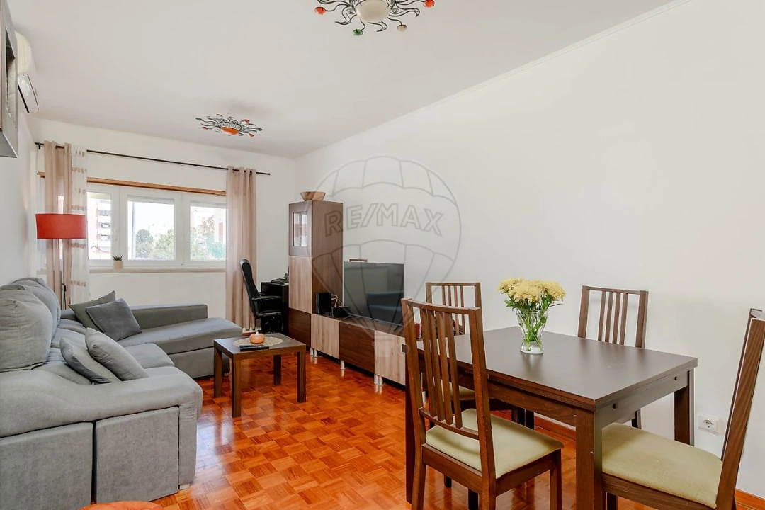 Apartamento T2 para Venda em Caparica e Trafaria Foto 2