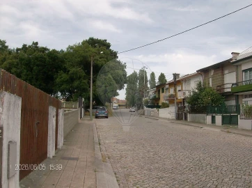 Terreno para Venda em Rio Tinto
