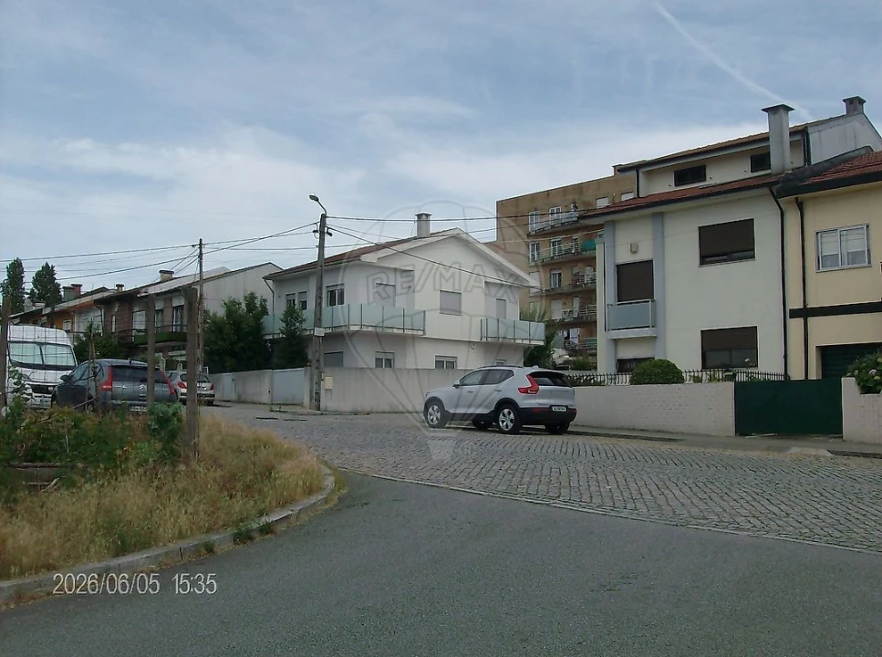 Terreno para Venda em Rio Tinto Foto 9