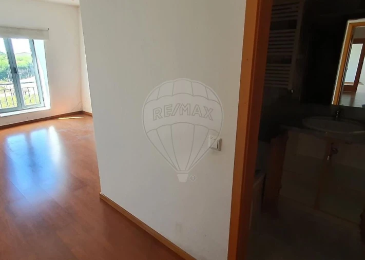 Apartamento T2 para Venda em Oliveira do Douro Foto 7