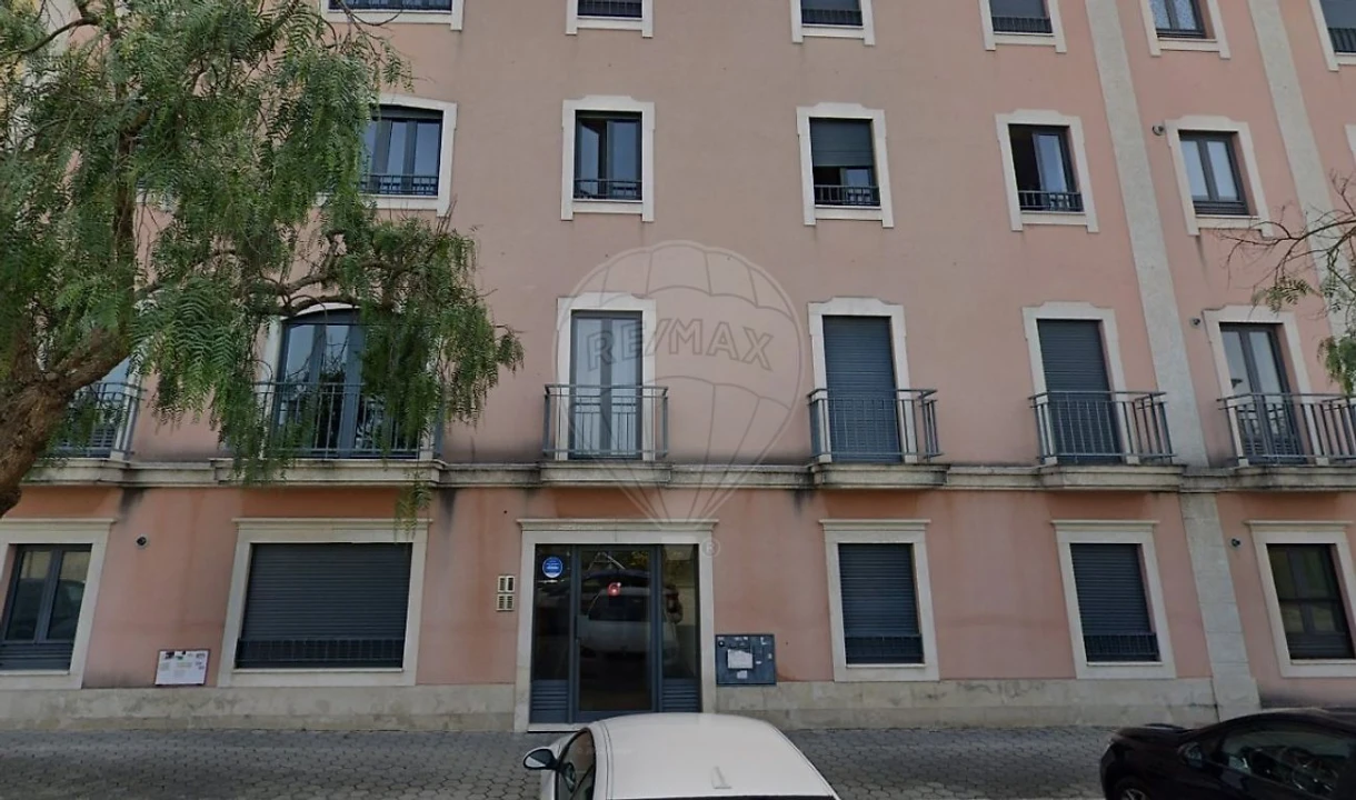 Apartamento T2 para Venda em Oliveira do Douro Foto 10