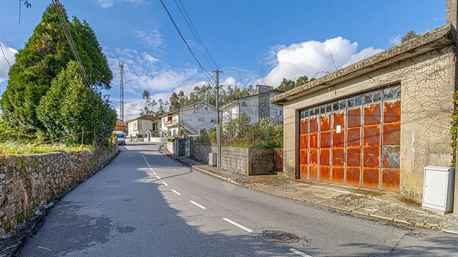 Armazém para Venda em Sanguedo