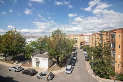 Apartamento T3 para Venda em Carregado e Cadafais