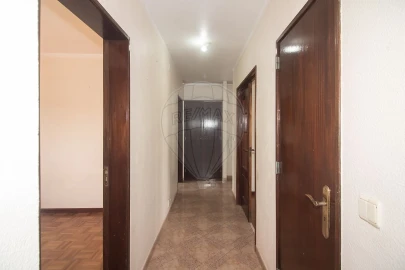 Apartamento T3 para Venda em Carregado e Cadafais