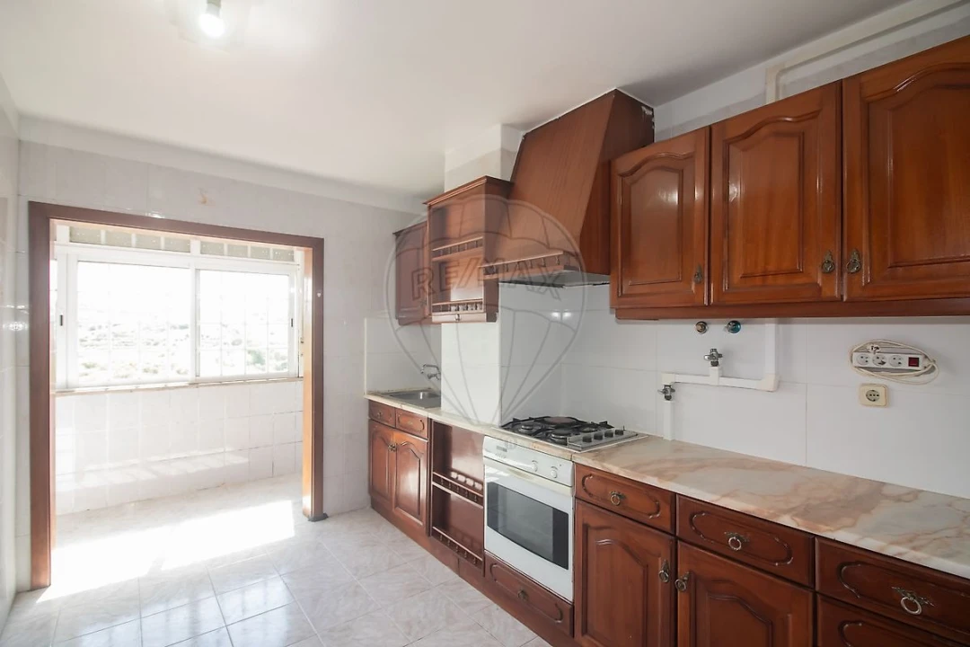 Apartamento T3 para Venda em Carregado e Cadafais Foto 3