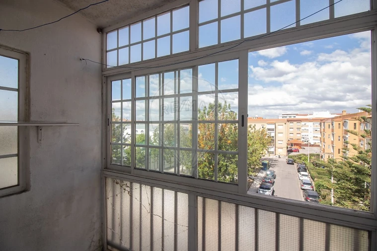 Apartamento T3 para Venda em Carregado e Cadafais Foto 17