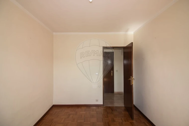 Apartamento T3 para Venda em Carregado e Cadafais Foto 10