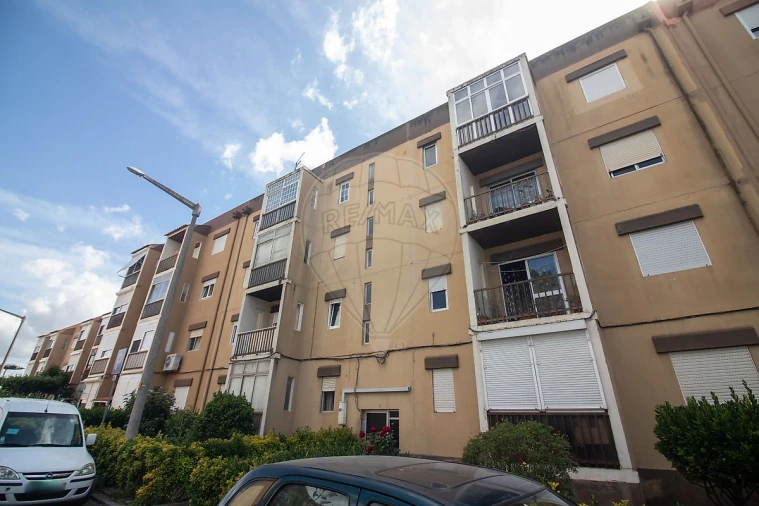 Apartamento T3 para Venda em Carregado e Cadafais Foto 27