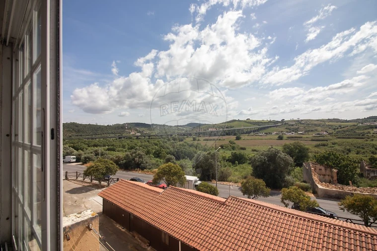 Apartamento T3 para Venda em Carregado e Cadafais Foto 12