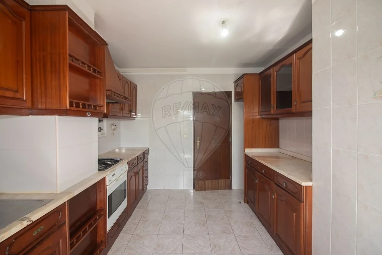 Apartamento T3 para Venda em Carregado e Cadafais Foto 6