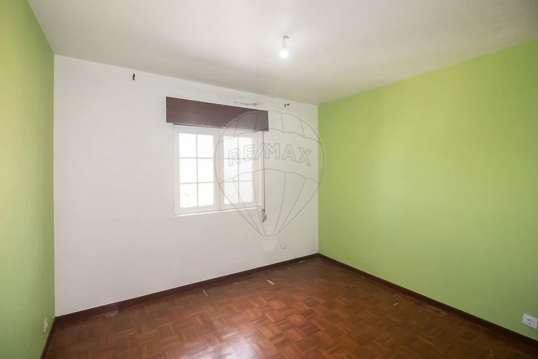 Apartamento T3 para Venda em Carregado e Cadafais Foto 24