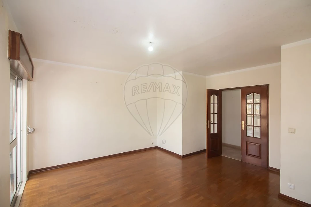 Apartamento T3 para Venda em Carregado e Cadafais Foto 14