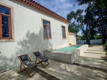 Moradia T1 para Venda em Olaia e Paço