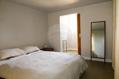 Moradia T1 para Venda em Olaia e Paço