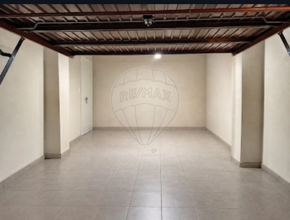 Apartamento T2 para Venda em Agrela Foto 27