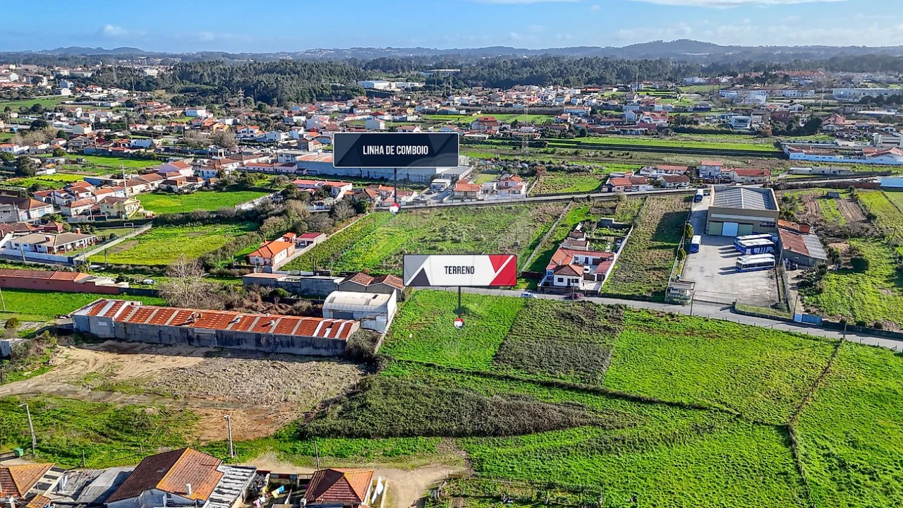 Terreno para Venda em Espinho Foto 13