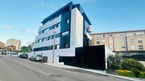 Apartamento T2 para Venda em Gondomar (São Cosme), Valbom e Jovim