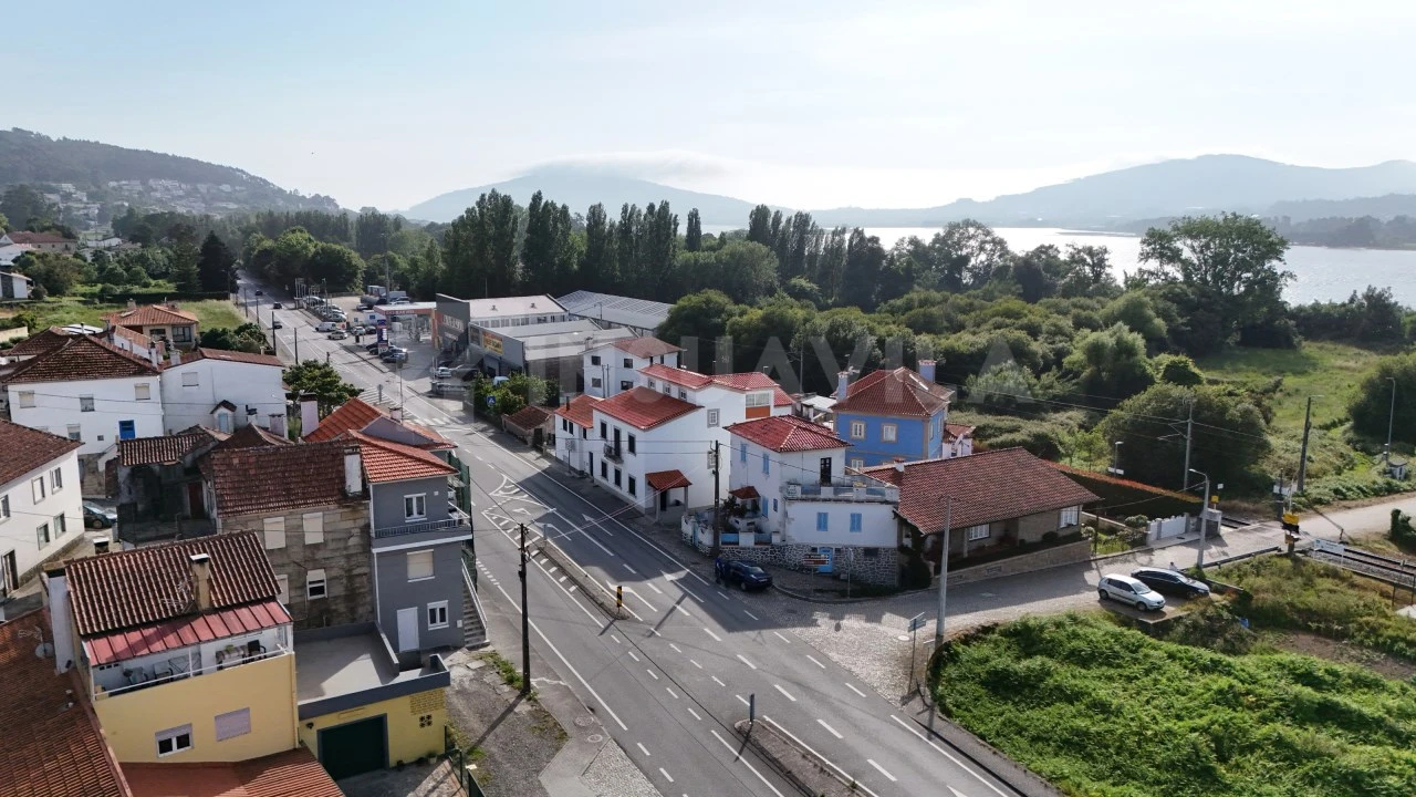 Moradia T3 para Venda em Lanhelas Foto 30