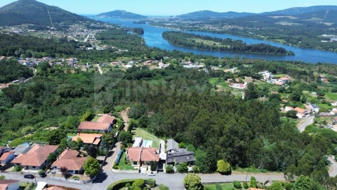 Moradia T3 para Venda em Loivo