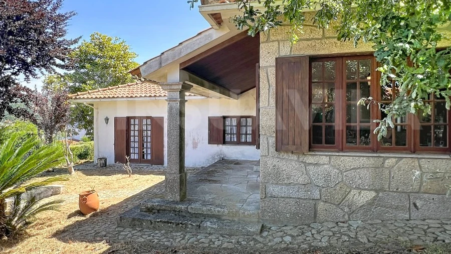 Moradia T3 para Venda em Loivo