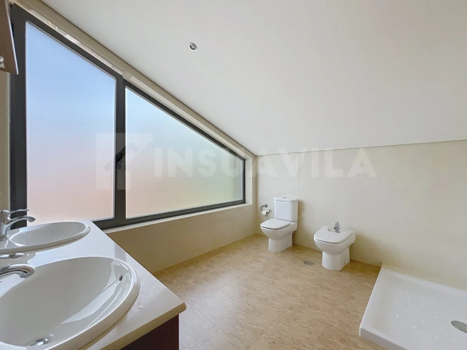Moradia T4 para Venda em Ancora Foto 18
