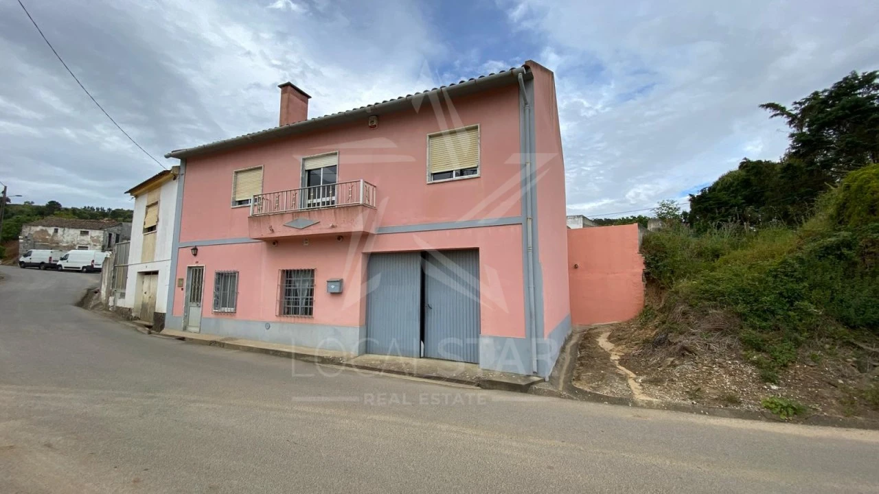 Moradia T3 para Venda em Roliça Foto 1