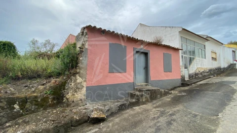 Moradia T3 para Venda em Roliça