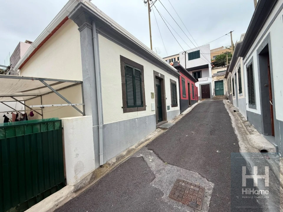 Moradia T3 para Venda em Funchal (Santa Maria Maior) Foto 3