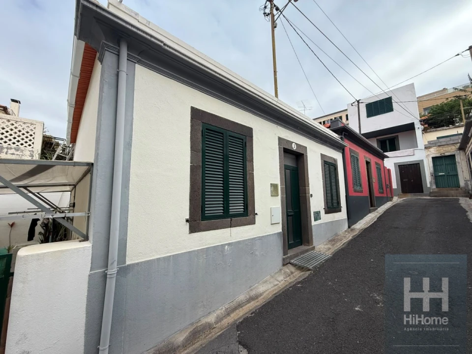 Moradia T3 para Venda em Funchal (Santa Maria Maior) Foto 4