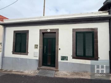 Moradia T3 para Venda em Funchal (Santa Maria Maior)