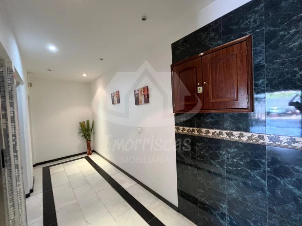 Apartamento T3 para Venda em Póvoa de Santa Iria e Forte da Casa Foto 26