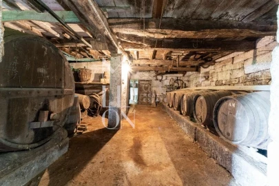 Quinta T8 para Venda em Vila Caiz