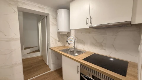 Moradia T2 para Venda em Quelfes