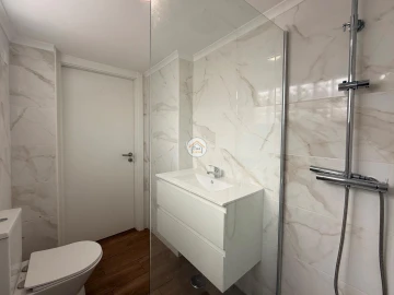 Moradia T2 para Venda em Quelfes