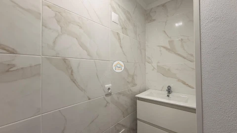 Moradia T2 para Venda em Quelfes