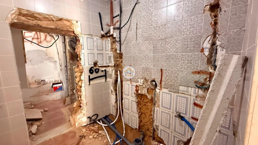 Moradia T2 para Venda em Quelfes Foto 17