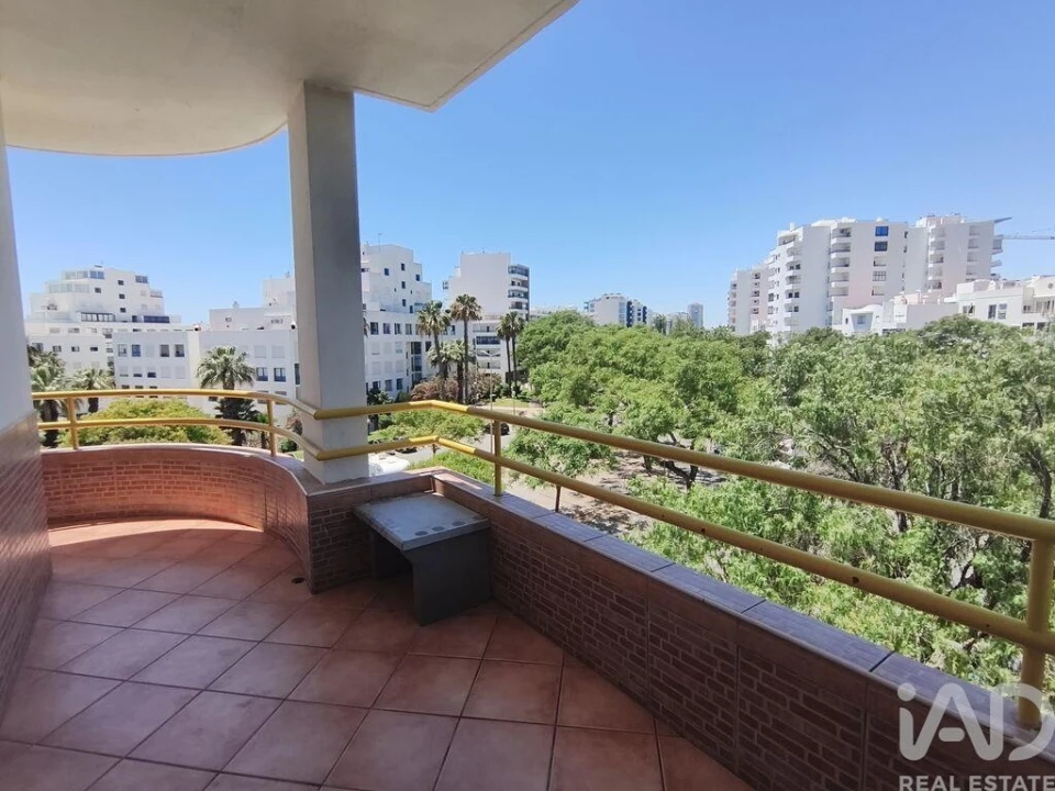 Apartamento T2 para Arrendamento em Quarteira Foto 14