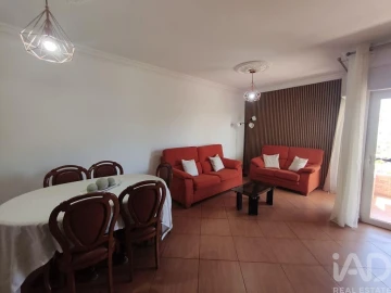 Apartamento T2 para Arrendamento em Quarteira