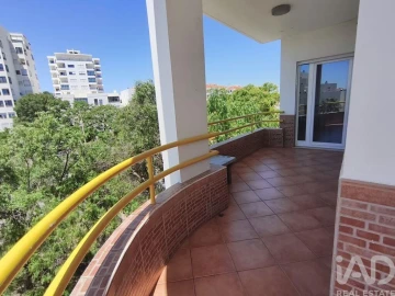 Apartamento T2 para Arrendamento em Quarteira