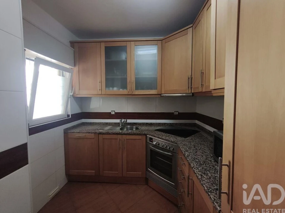 Apartamento T2 para Arrendamento em Quarteira Foto 15